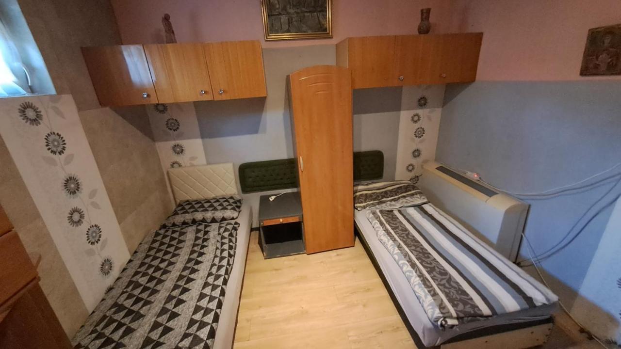 Sárkány Lak Diosd Exterior foto